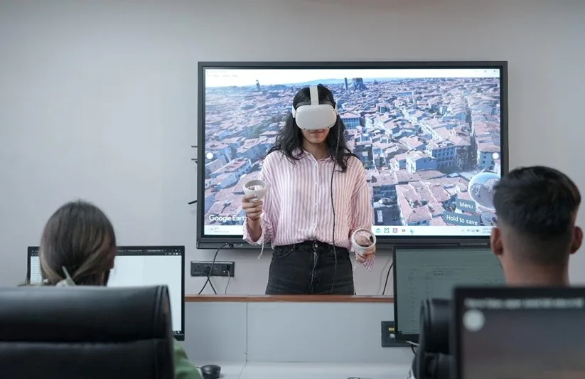 AR and VR laboratory